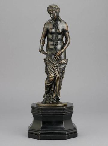 Renaissance statue of a female figure, perhaps Venus
